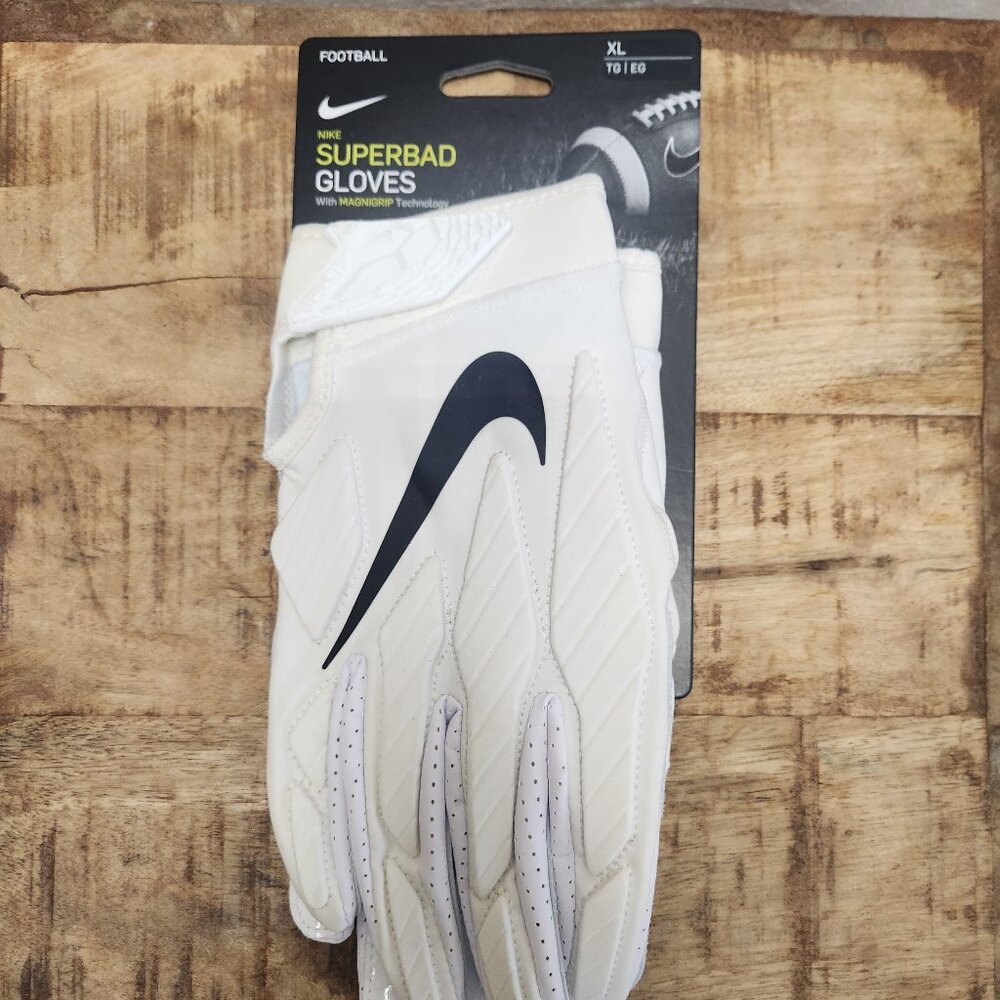 Nike Superbad Magnigrip Football Gloves White Men’s Size X-Large CJ9339-… - Picture 1 of 2